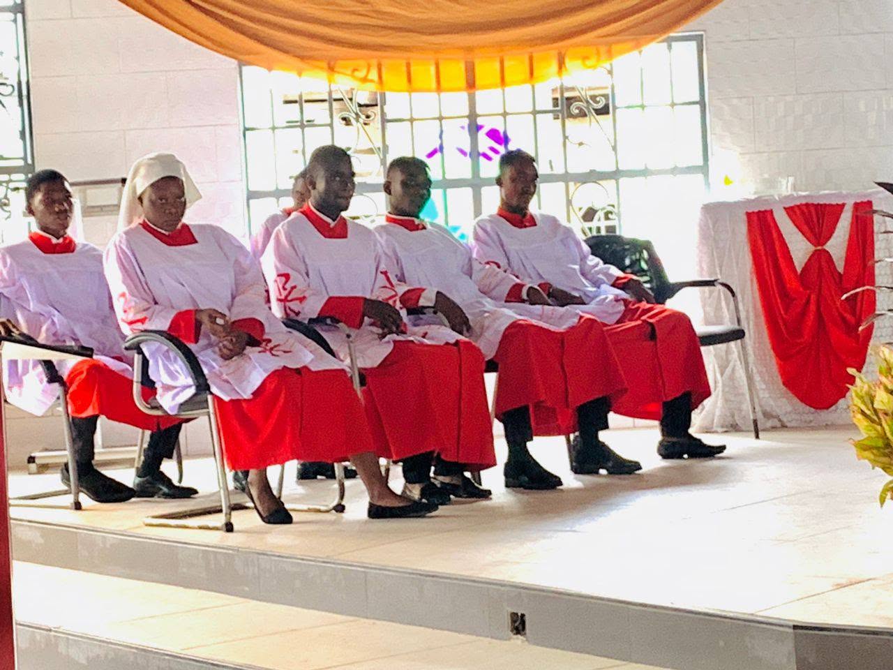 Mass Servants